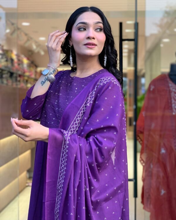 Royal Purple Printed Kurti Set(Kurta, Pant, Dupatta) - Image 2