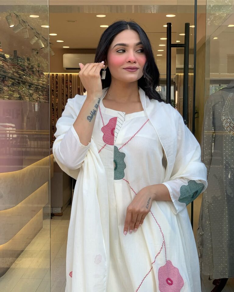Festive White Mul Cotton Kurti Set - Image 4