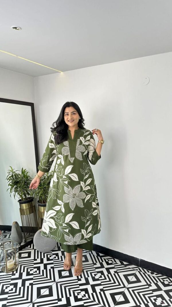 Everyday Elegance -Floral Pure Cotton Co-ord Set - Image 5