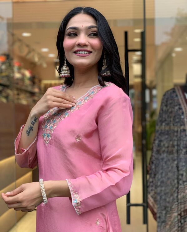 Grace Your Festive Look with Stunning 3 Piece Kurti Set - Image 3