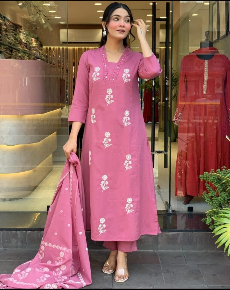 Celebrate in Style with Our Elegant 3-Piece Kurti Set - Image 6