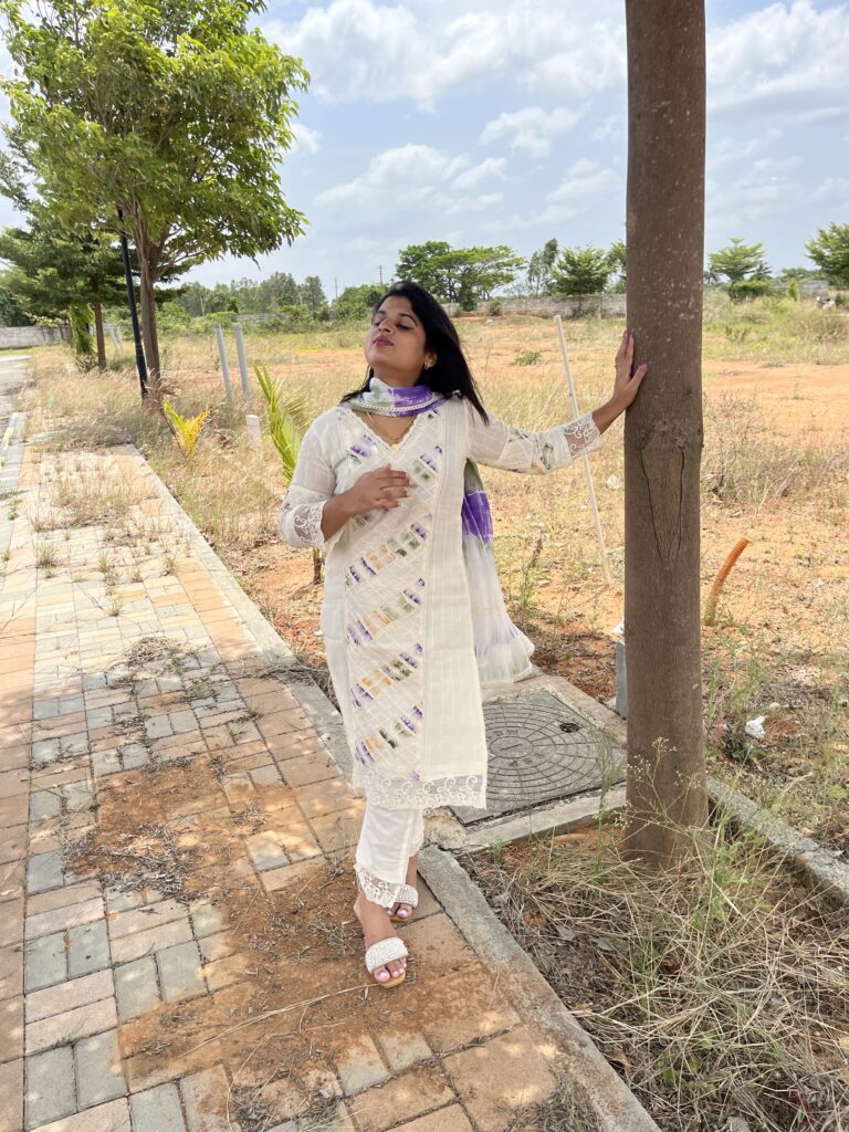 Handcrafted Elegance - White Cotton Kurta Set - Image 5