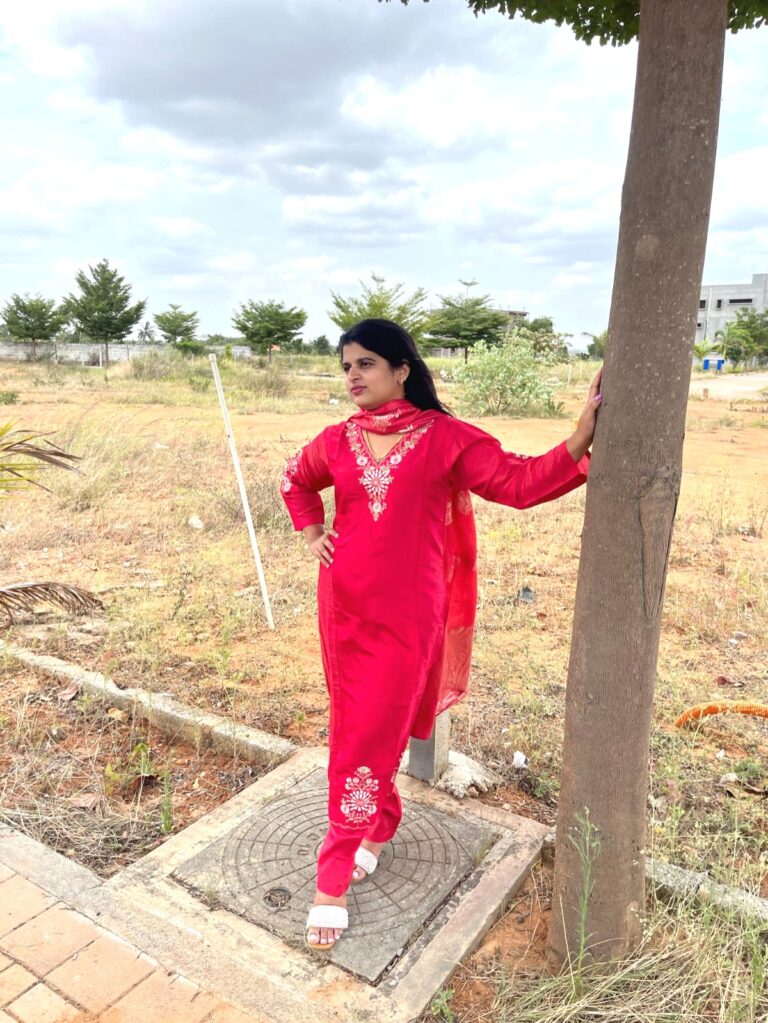 Elegant Festive Kurti Set - Image 7
