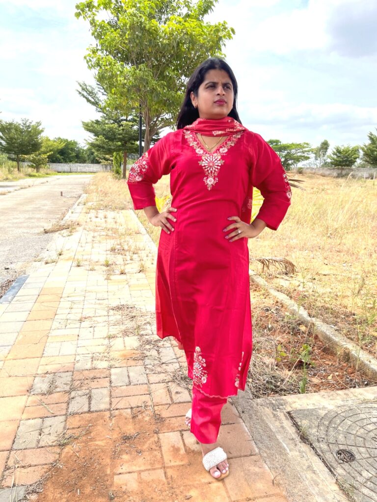 Elegant Festive Kurti Set